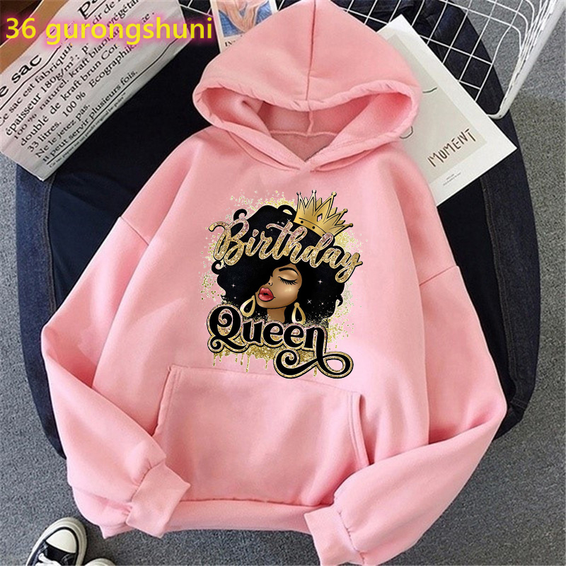 Watercolor Birthday Queen Blac - Turtleneck Knit 90S reseña y precio