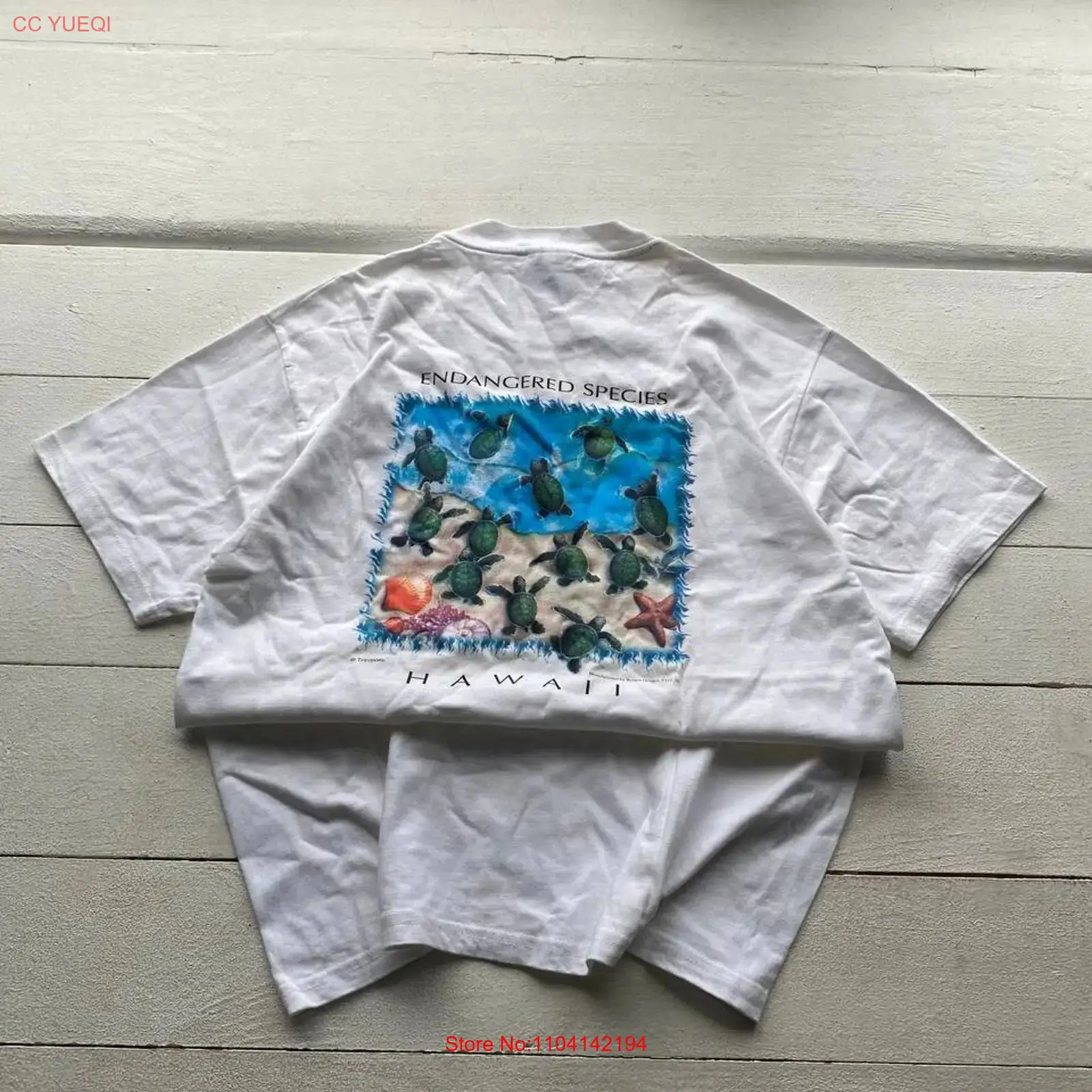 90s Hawaii Endangered Species  - Turtleneck Knit 90S reseña y precio