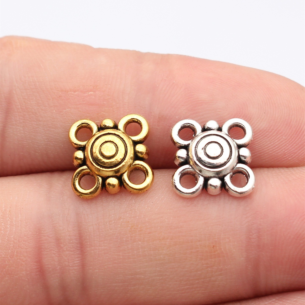 WYSIWYG 20pcs 15x15mm Antique  - Vintage Fashion Nova reseña y precio